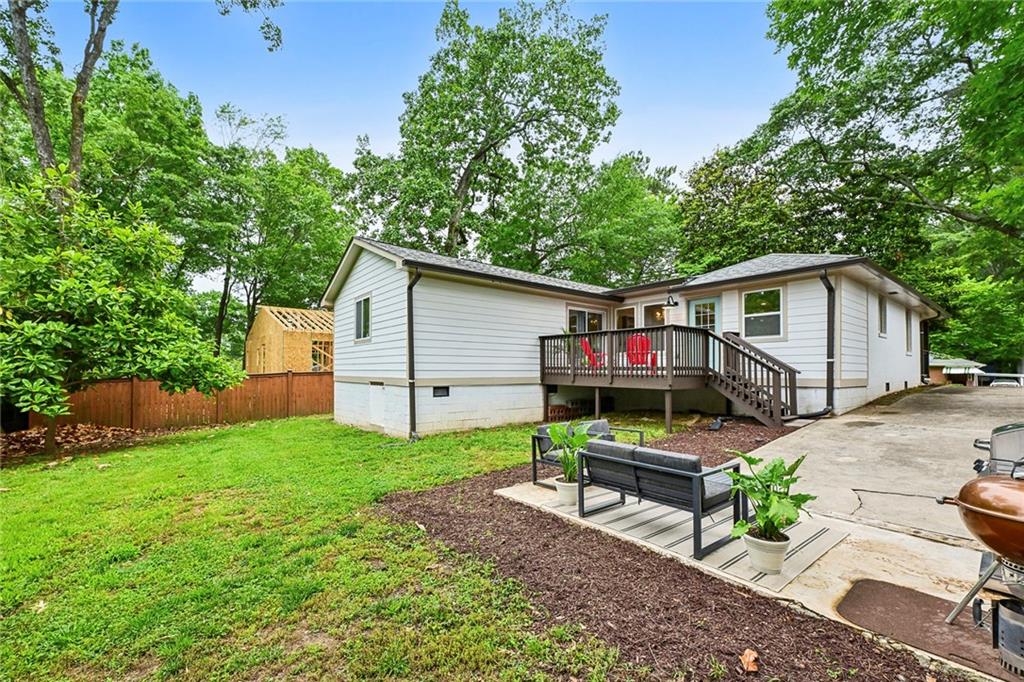 207 Martha Avenue NE