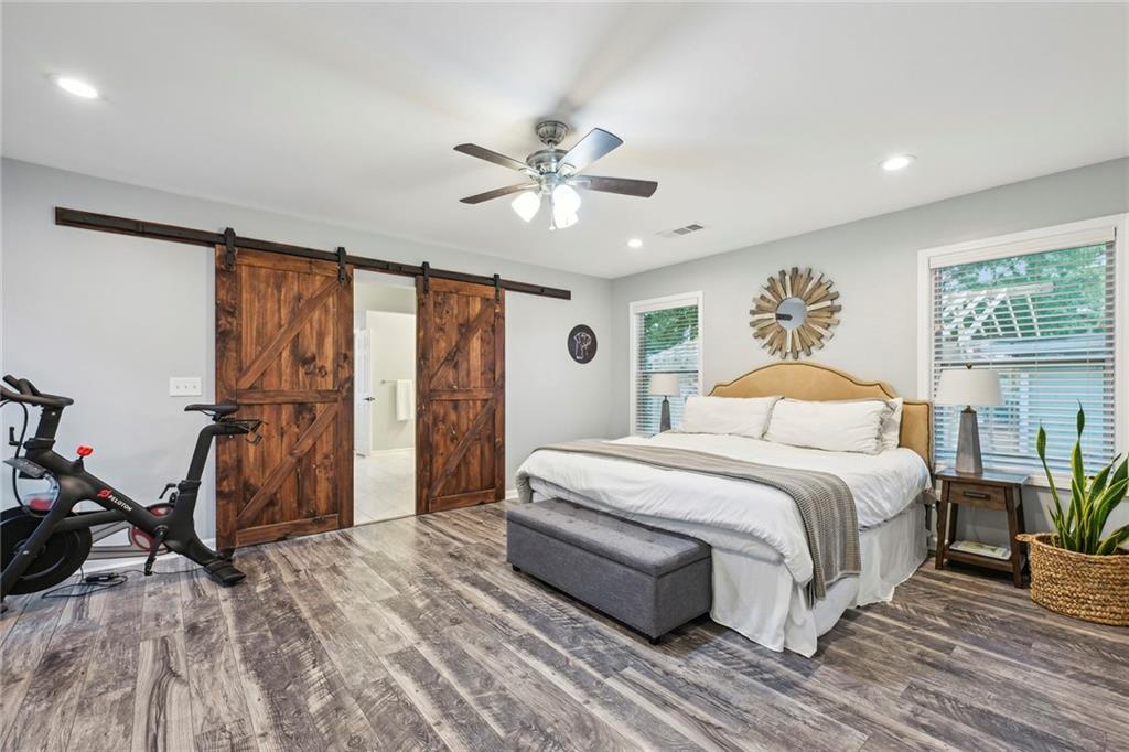 207 Martha Avenue NE