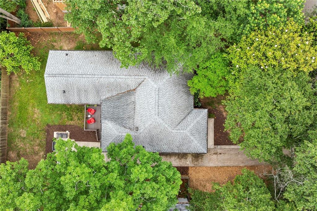 207 Martha Avenue NE