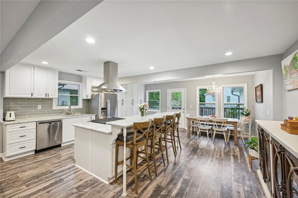 207 Martha Avenue NE