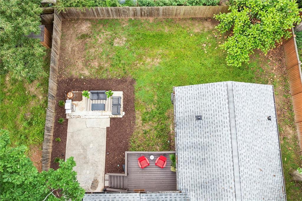 207 Martha Avenue NE