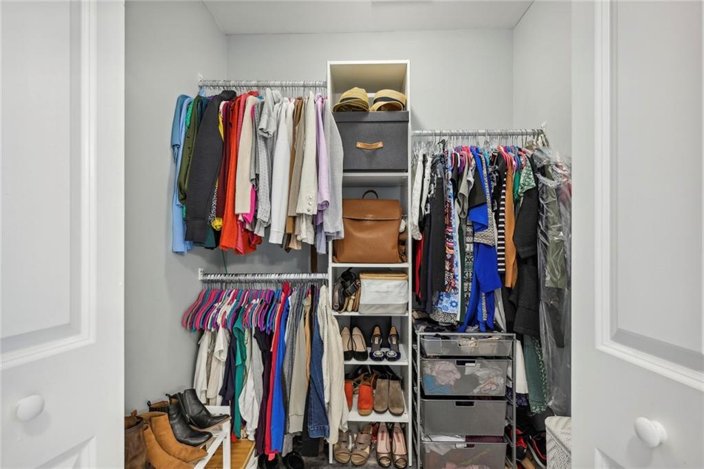 207 Martha Avenue NE