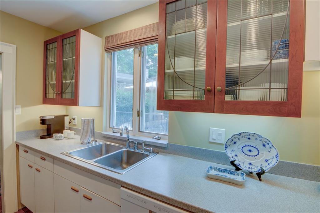 2089 Mckinley Road NW