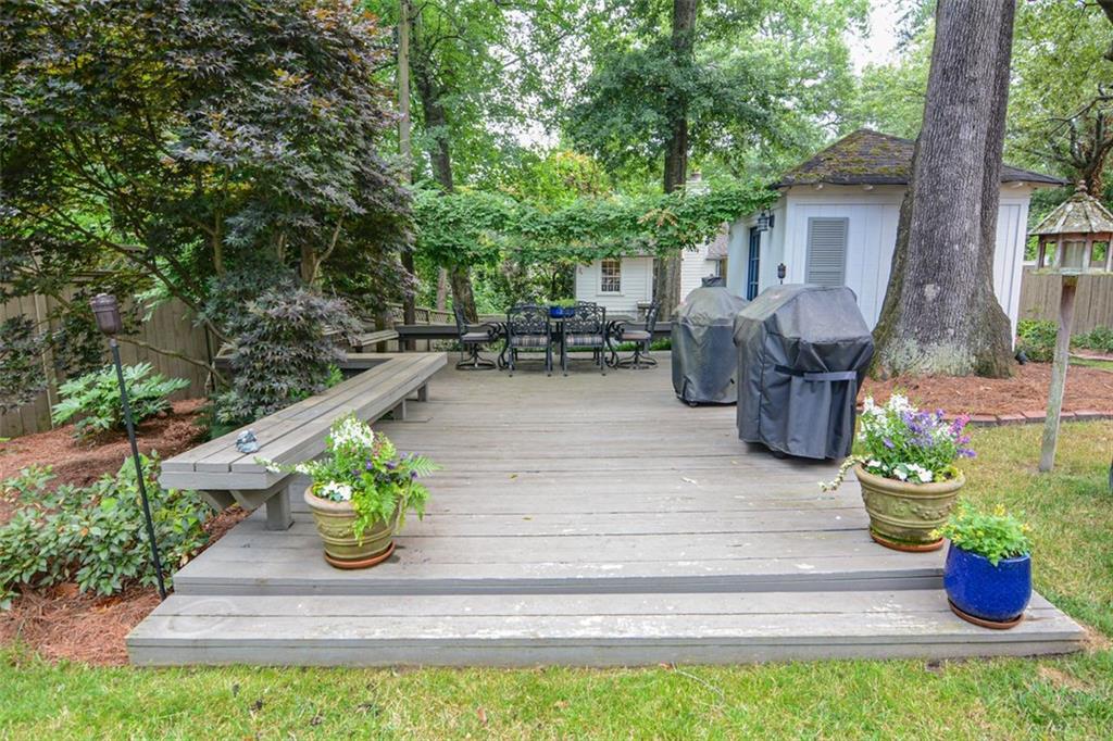 2089 Mckinley Road NW