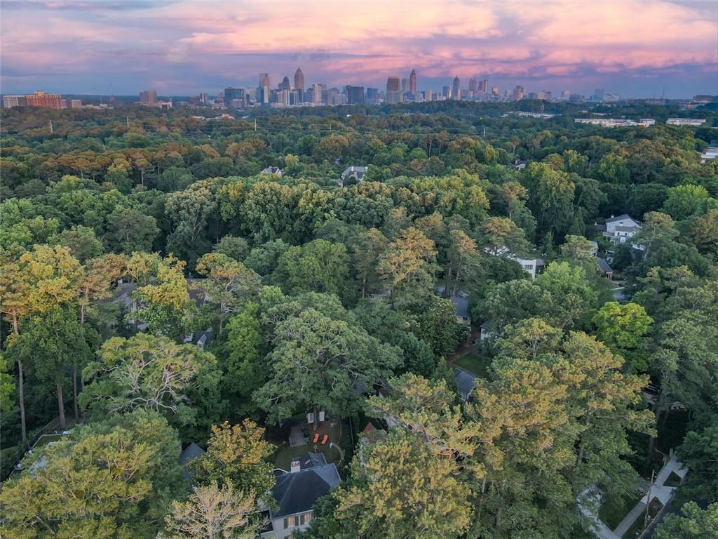 2089 Mckinley Road NW