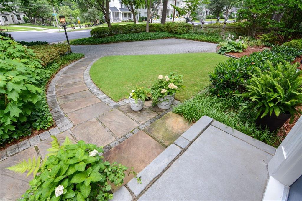 2089 Mckinley Road NW