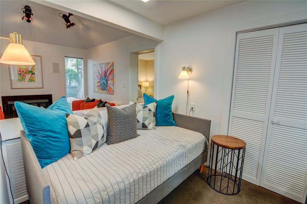 2089 Mckinley Road NW