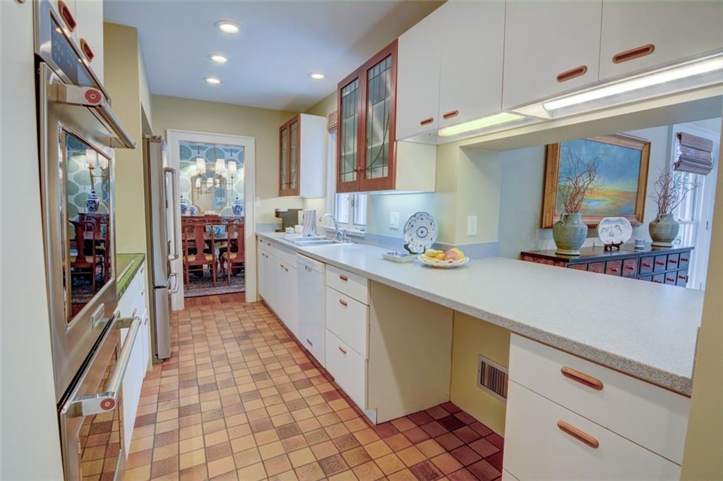 2089 Mckinley Road NW