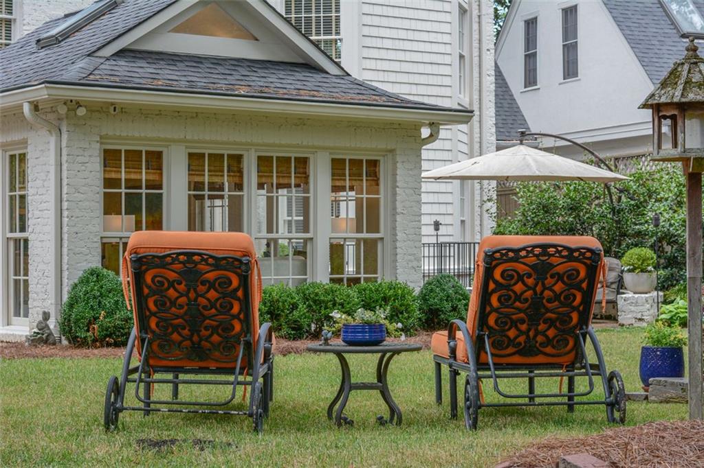 2089 Mckinley Road NW