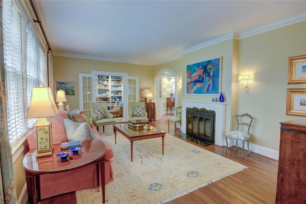 2089 Mckinley Road NW