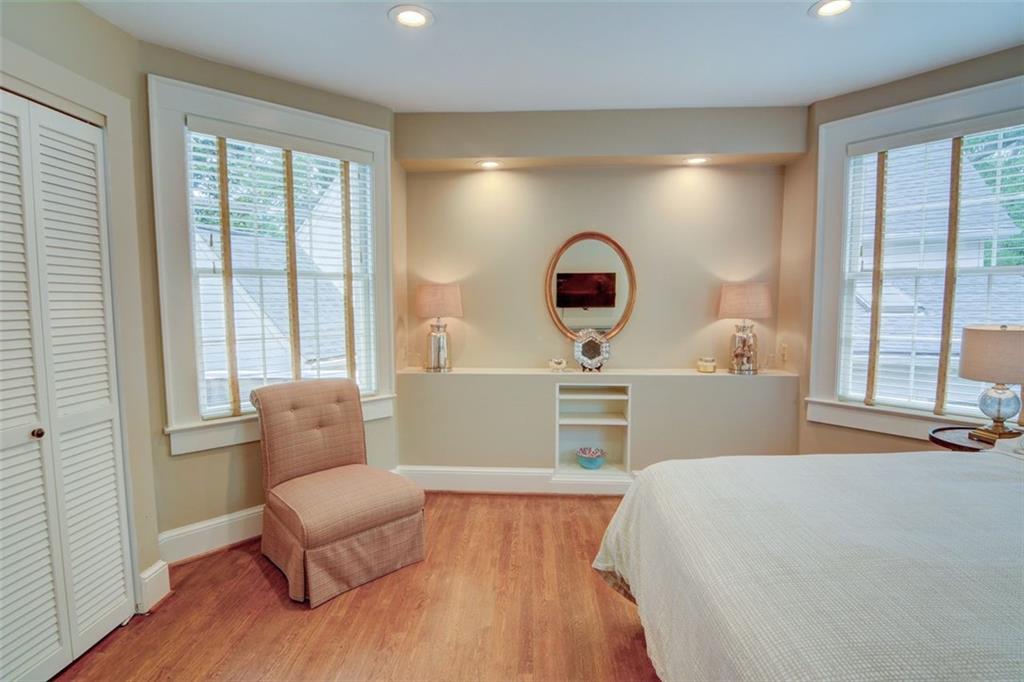 2089 Mckinley Road NW