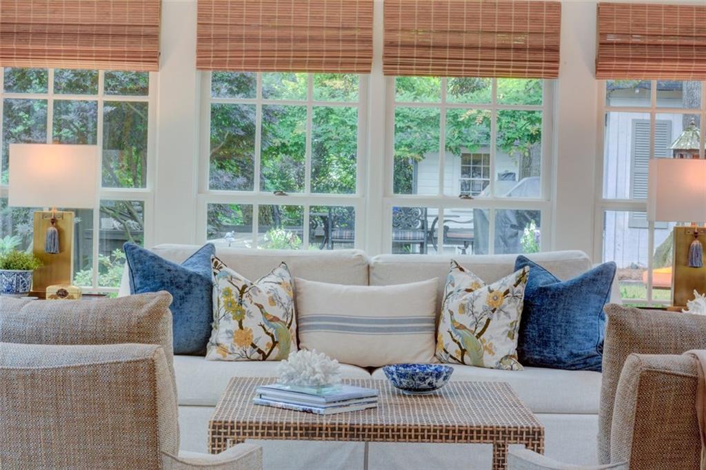 2089 Mckinley Road NW