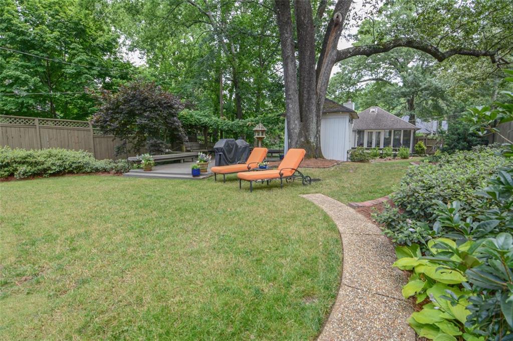 2089 Mckinley Road NW