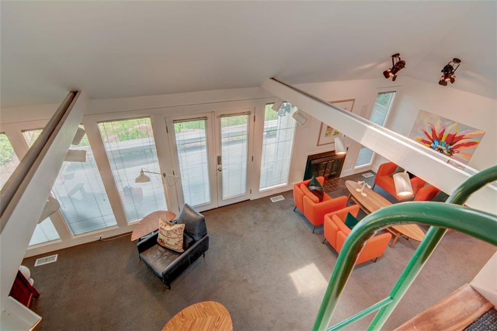 2089 Mckinley Road NW