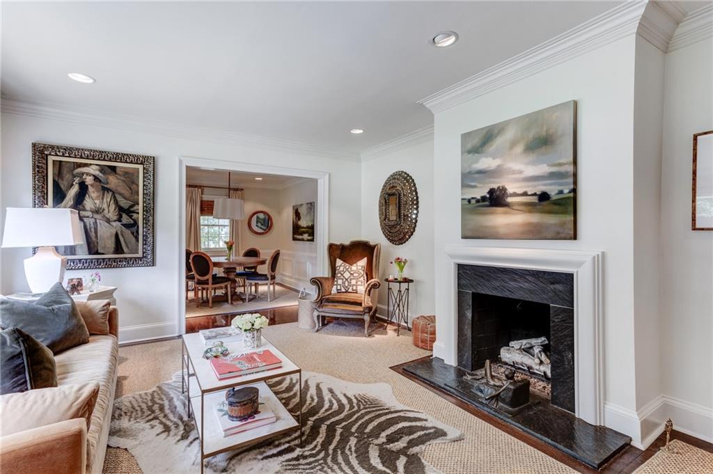 851 Woodley Drive NW