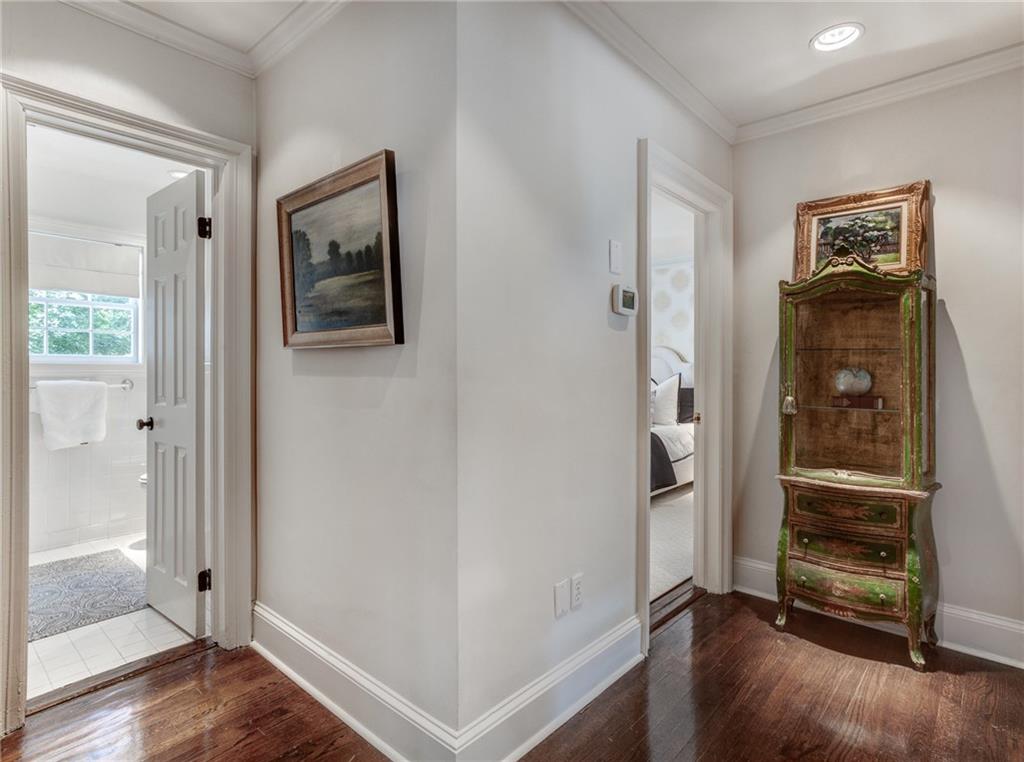 851 Woodley Drive NW