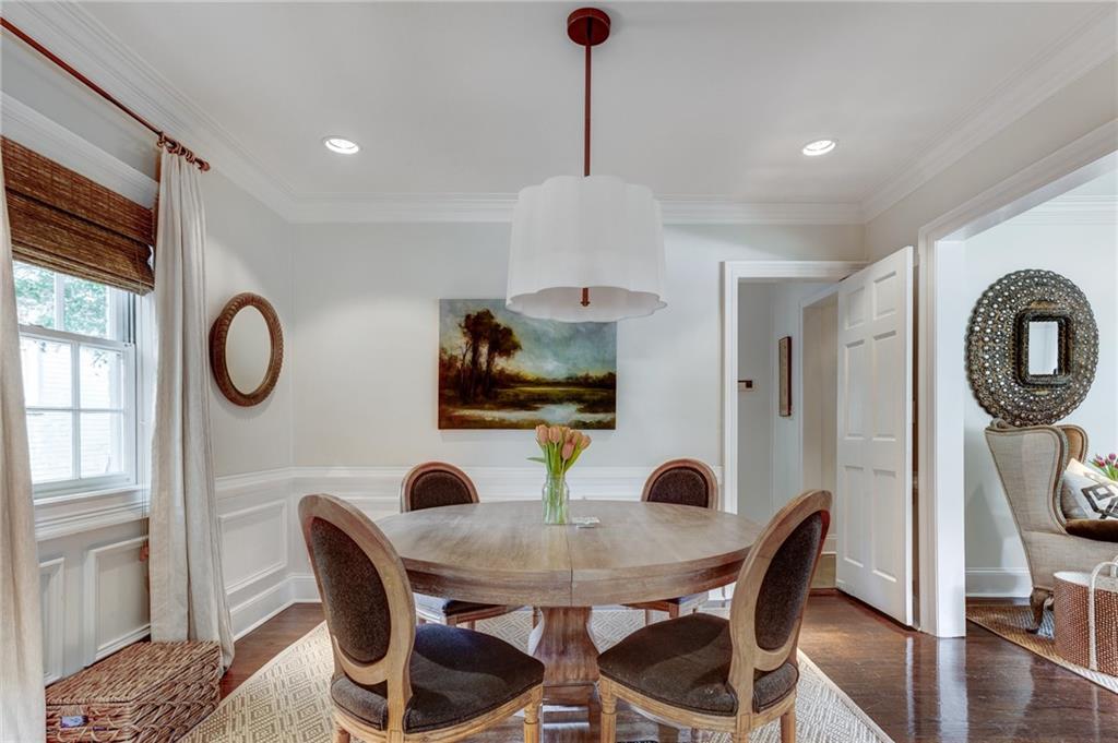 851 Woodley Drive NW