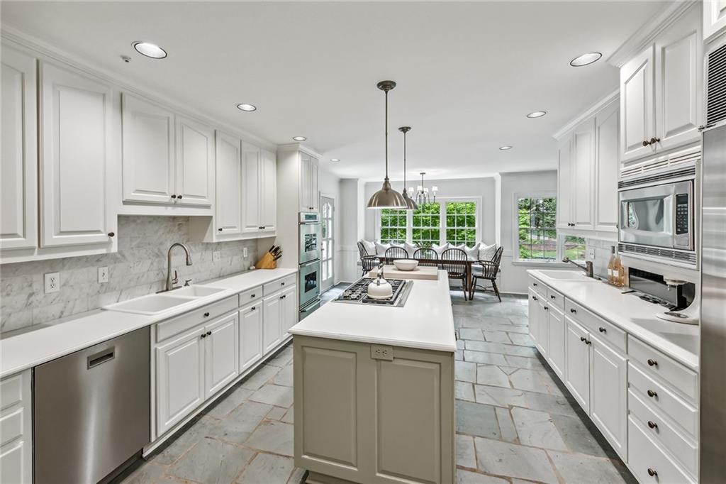 685 Tanglewood Trail