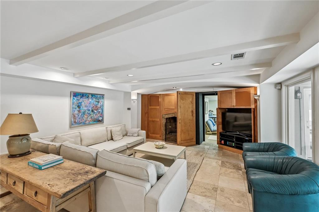 685 Tanglewood Trail