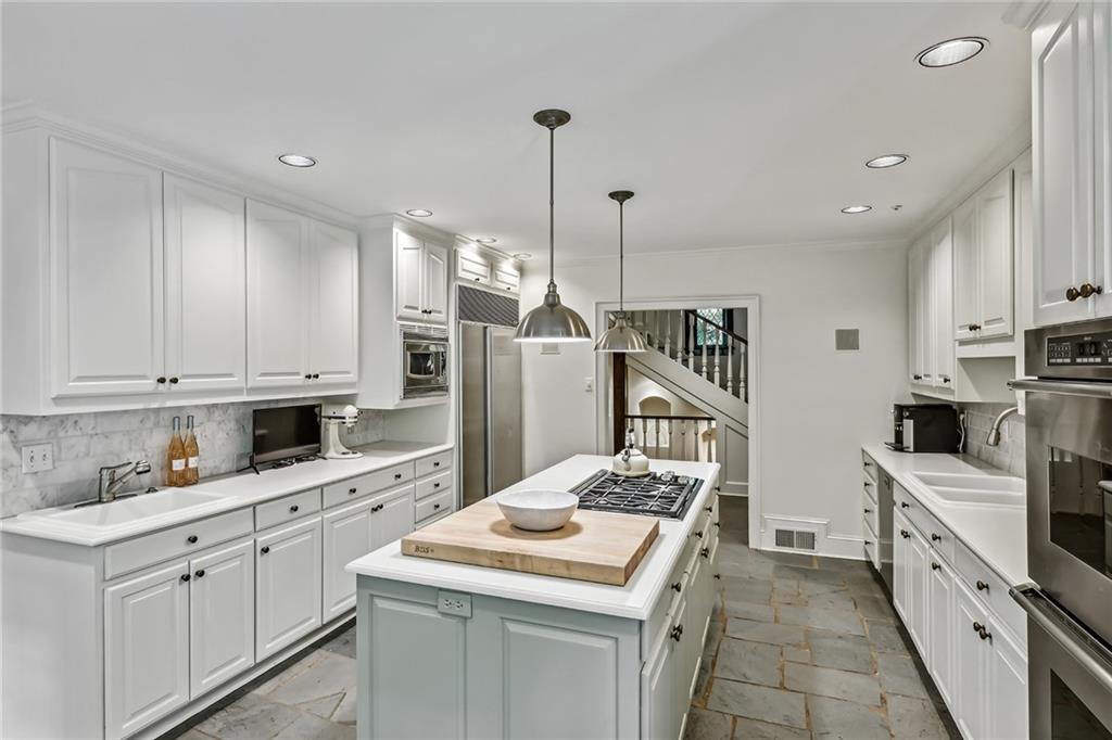 685 Tanglewood Trail