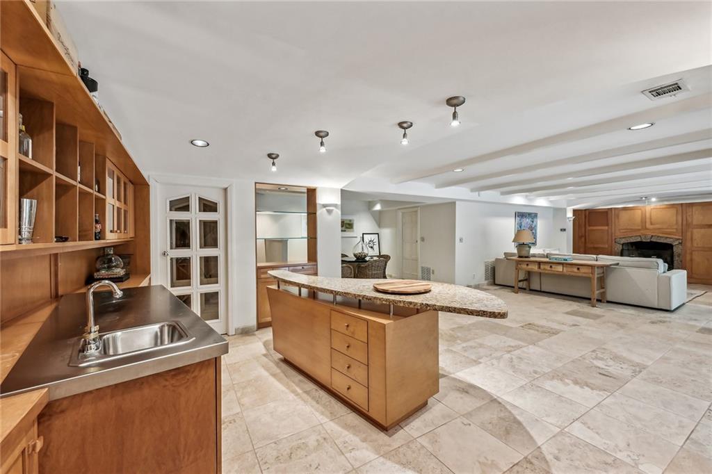 685 Tanglewood Trail