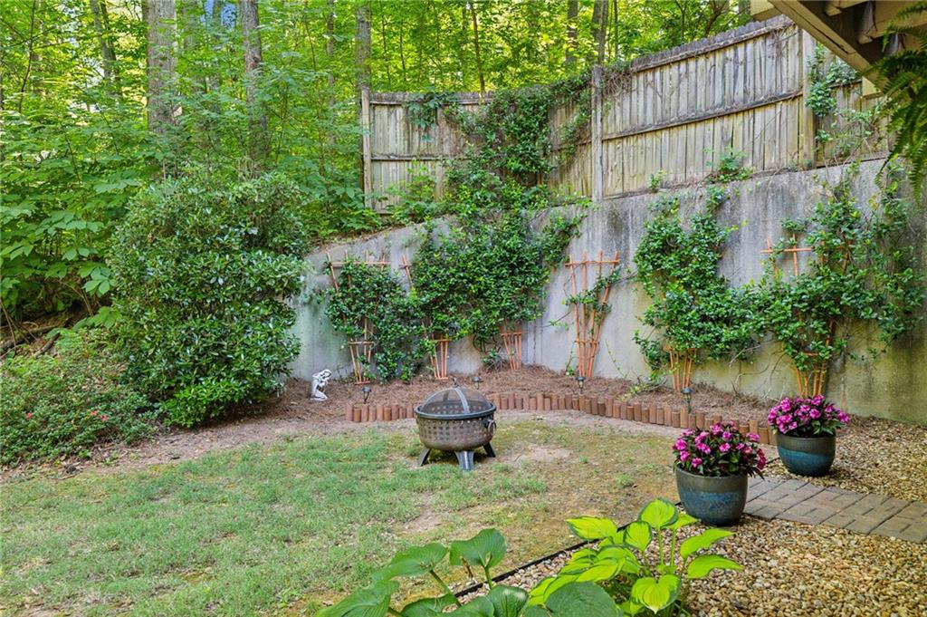 1175 Morningside Place NE