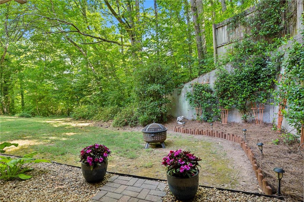 1175 Morningside Place NE