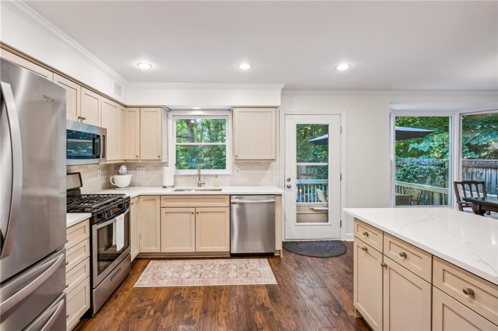 1175 Morningside Place NE