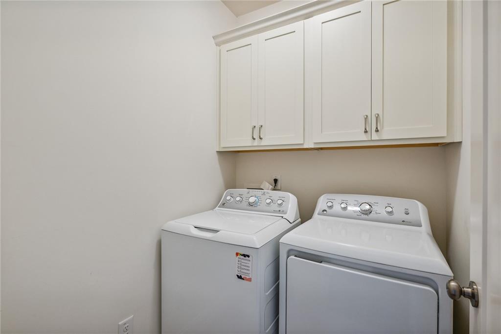 2426 Gatebury Circle