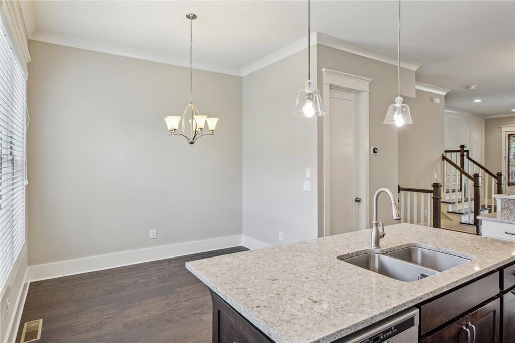 2426 Gatebury Circle