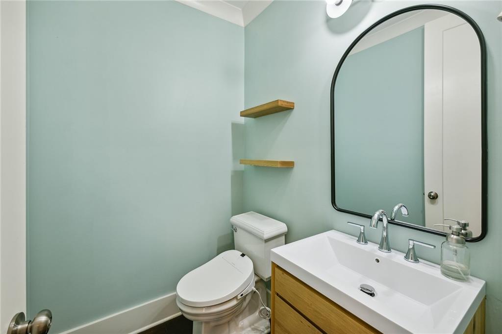 2426 Gatebury Circle