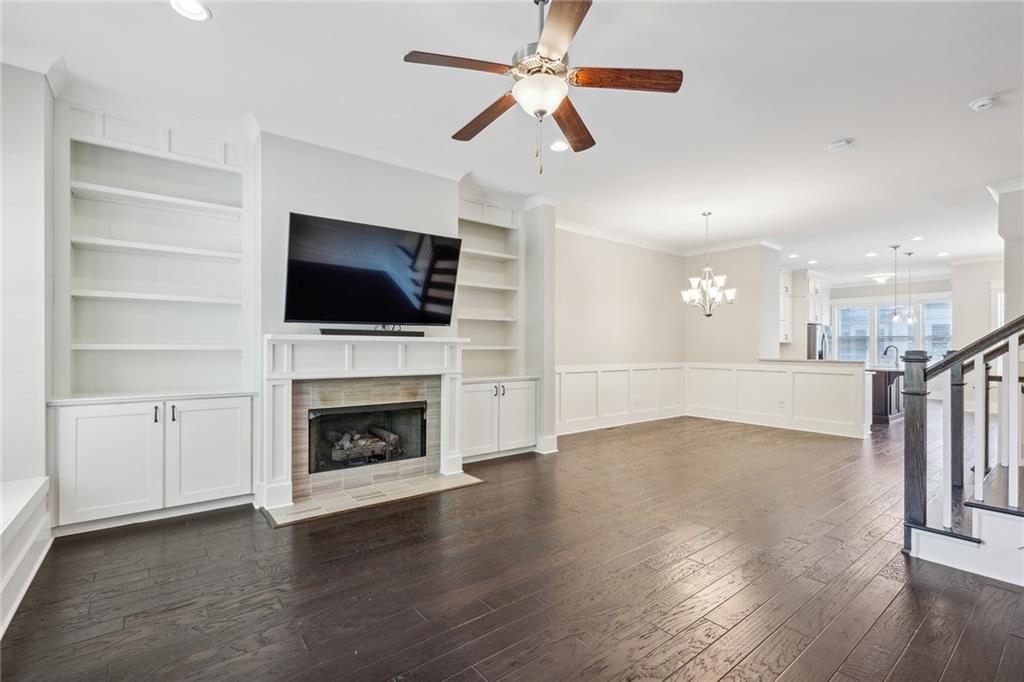 2426 Gatebury Circle