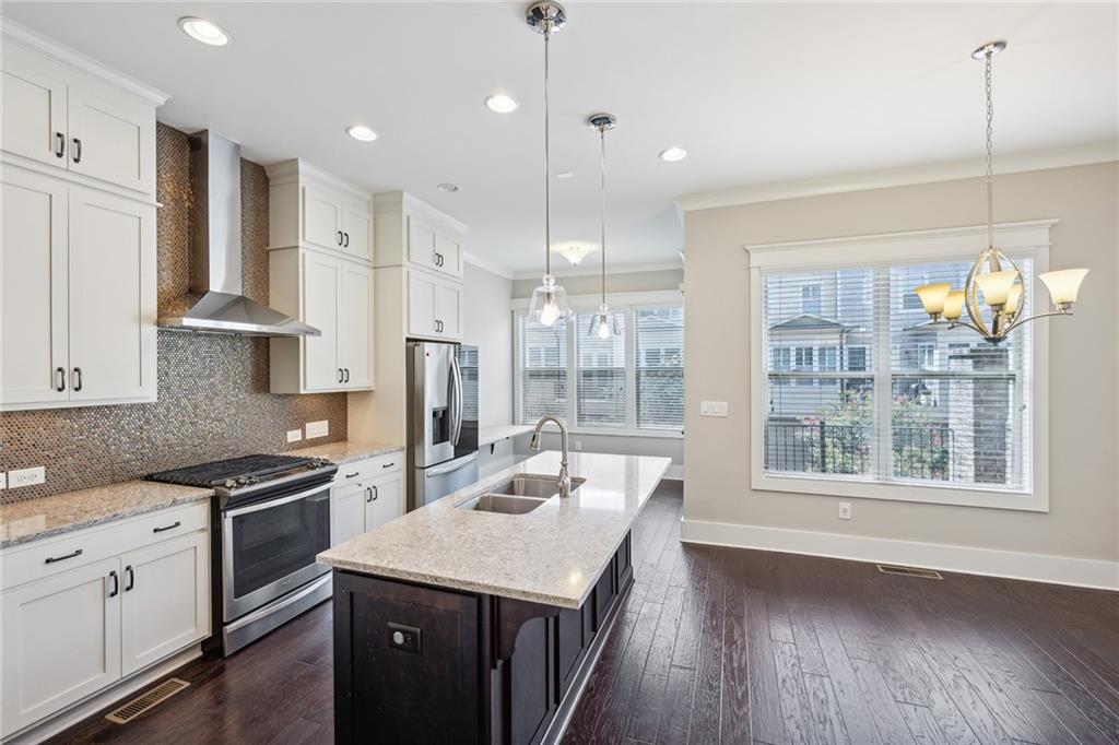 2426 Gatebury Circle