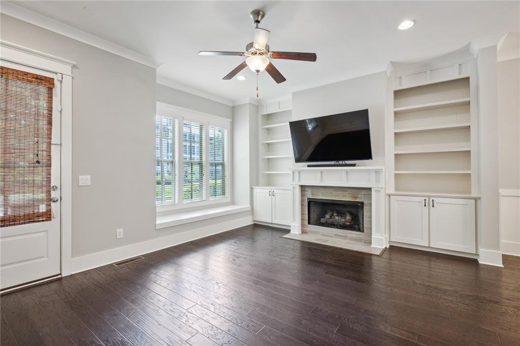 2426 Gatebury Circle