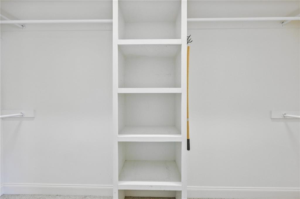 2426 Gatebury Circle