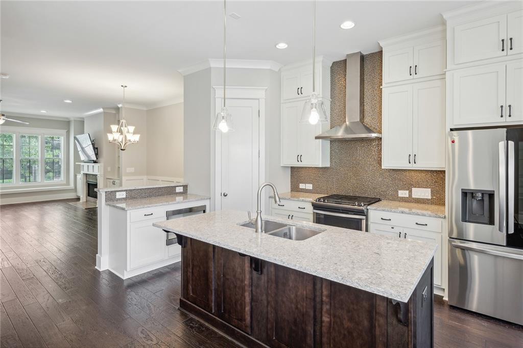 2426 Gatebury Circle