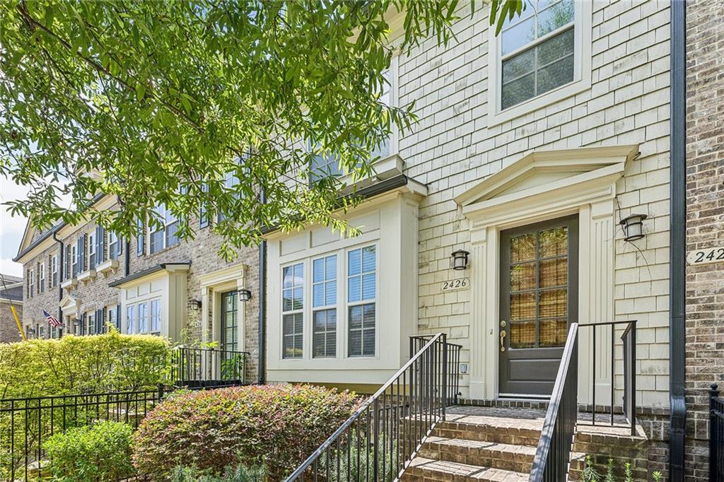 2426 Gatebury Circle