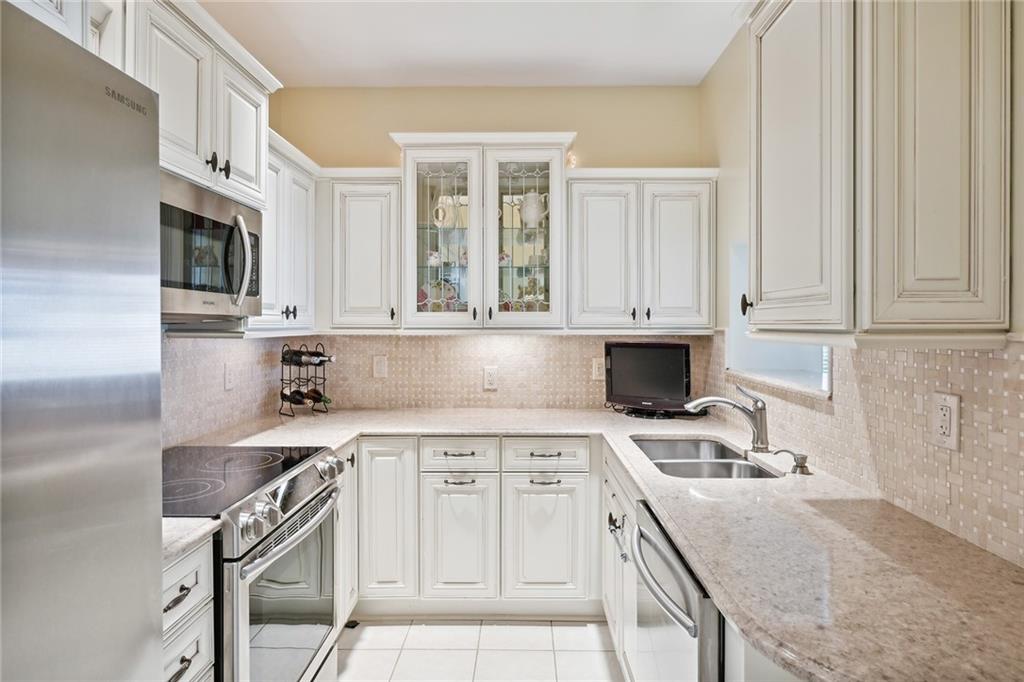 3475 Oak Valley Road NE Unit 630