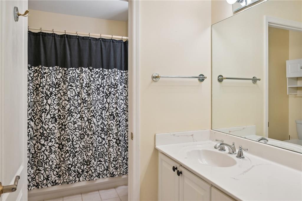 3475 Oak Valley Road NE Unit 630