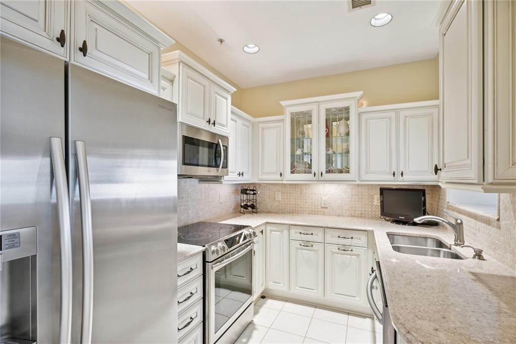 3475 Oak Valley Road NE Unit 630