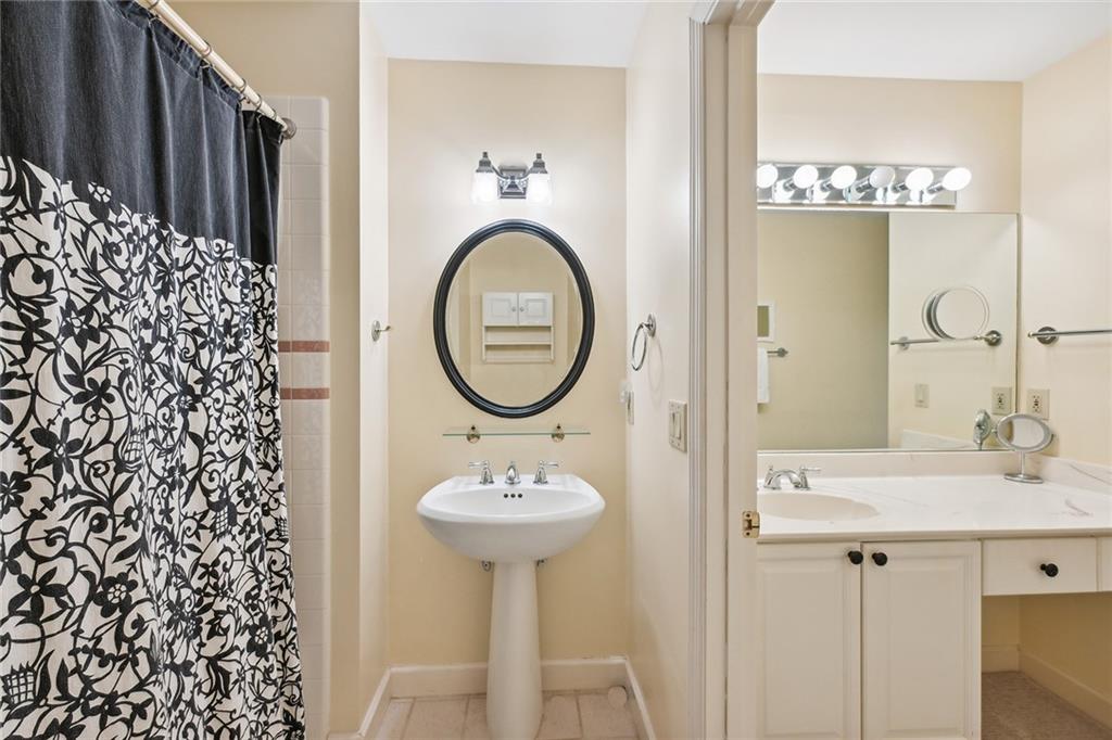 3475 Oak Valley Road NE Unit 630