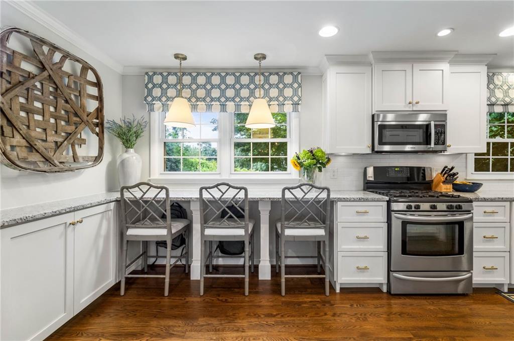 820 Loridans Circle NE