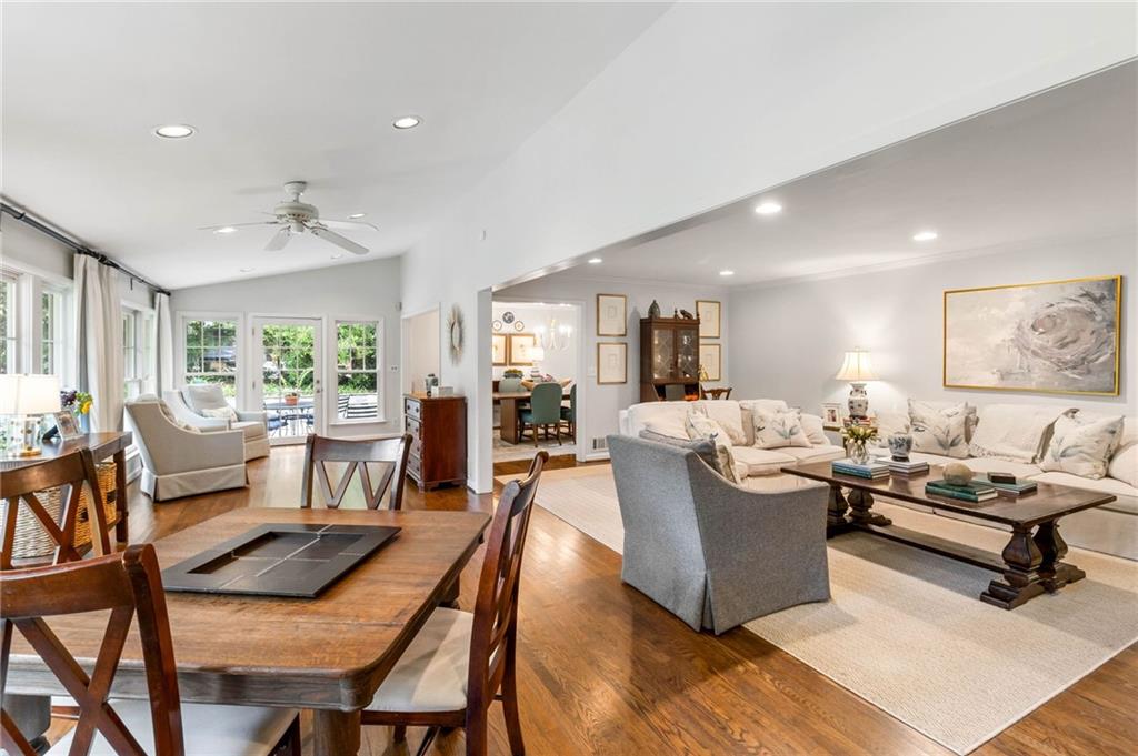 820 Loridans Circle NE