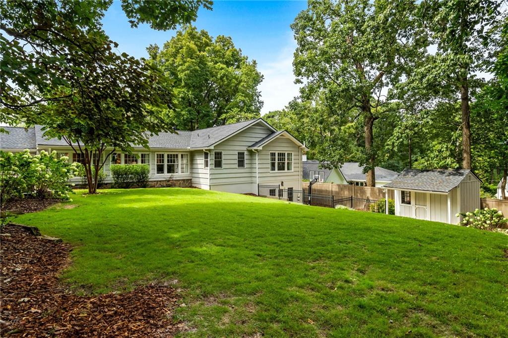 820 Loridans Circle NE