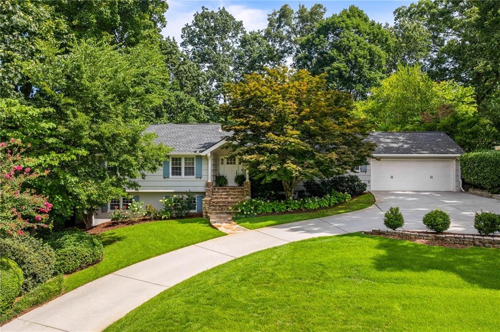 820 Loridans Circle NE