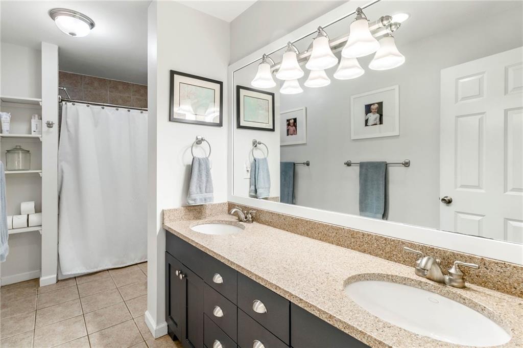 820 Loridans Circle NE