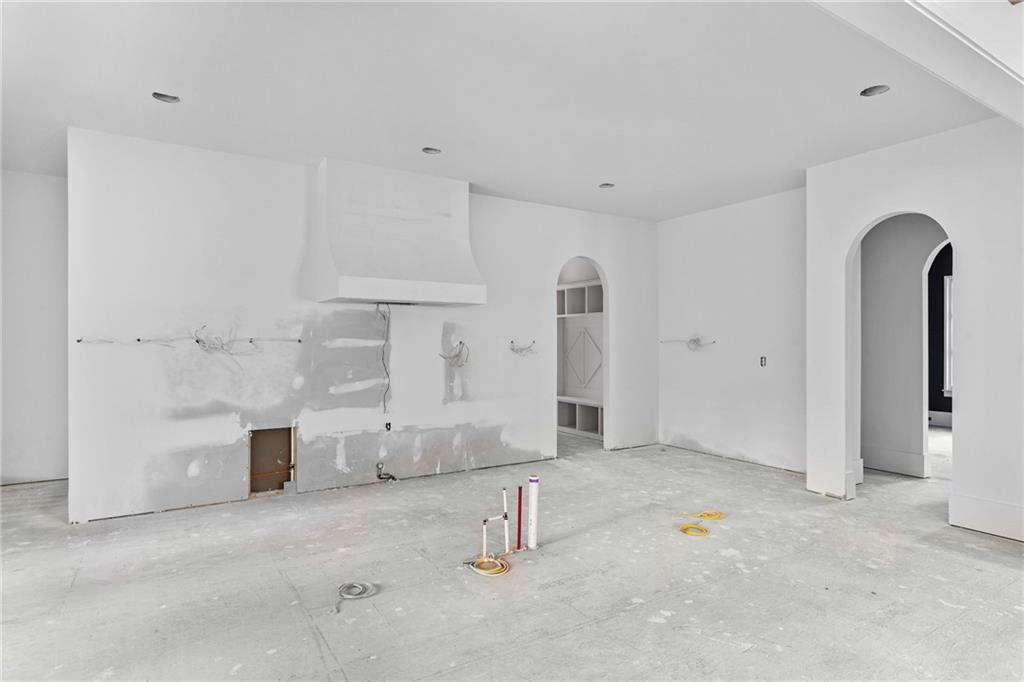 2444 Drew Valley Road NE