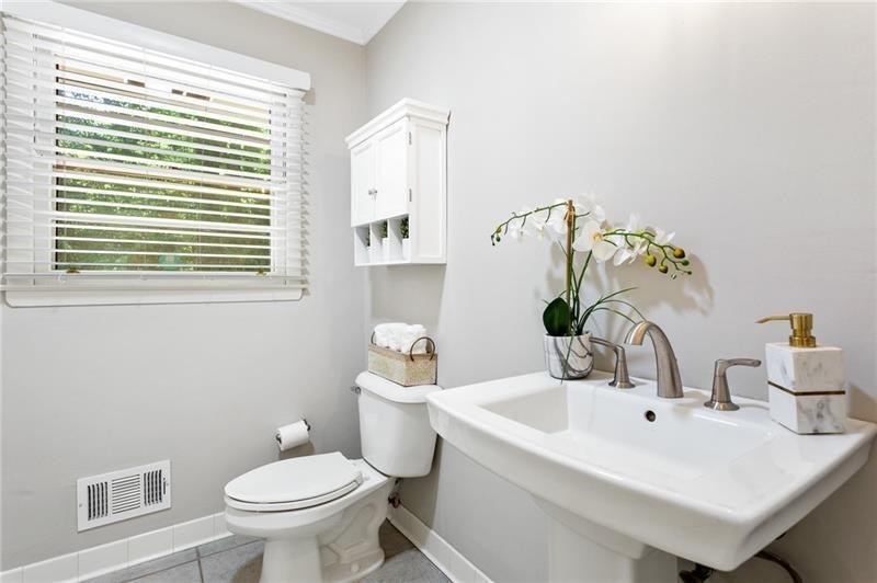 2363 Northside Parkway NW