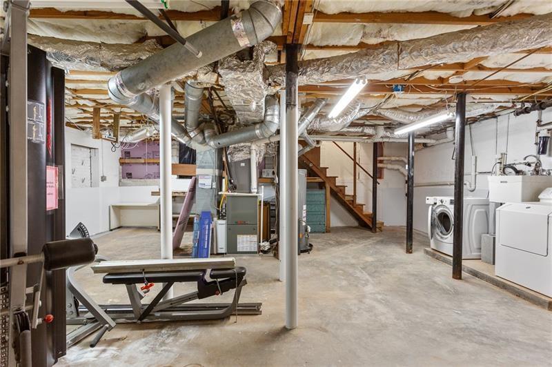 2363 Northside Parkway NW