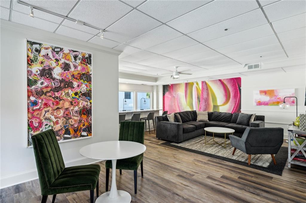 275 13th Street NE Unit 102